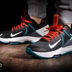 NIKE LEBRON WITNESS IV BLACK GLASS BLUE 8.5